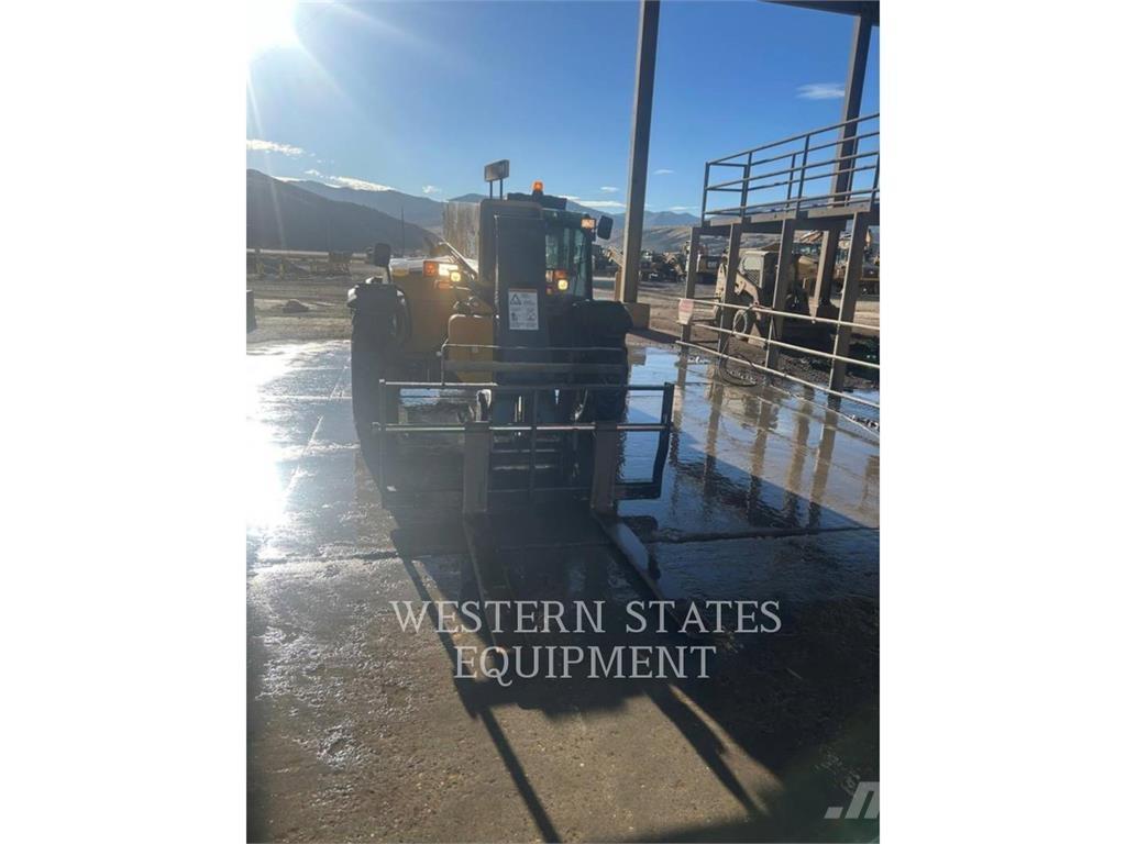 CAT TL943C Teleskopski viličari