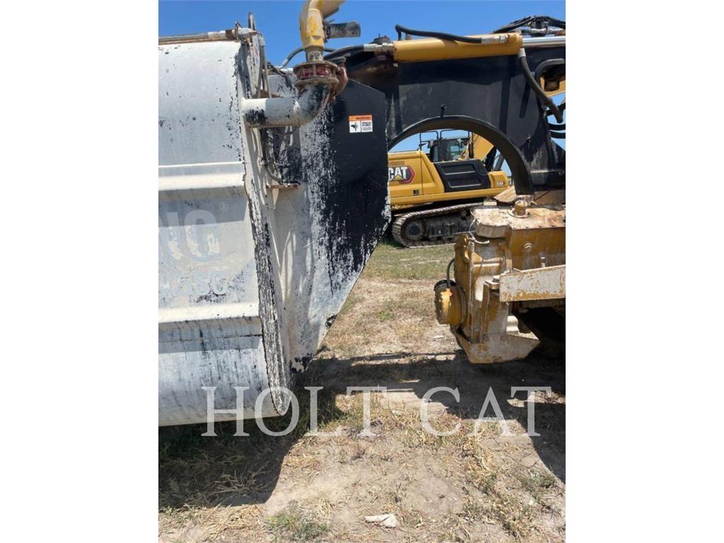 CAT W00 613C Strugači