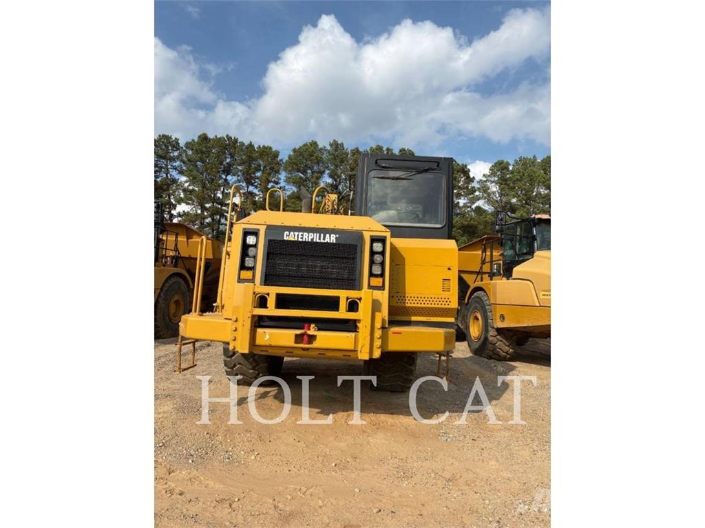 CAT W00 621G Strugači