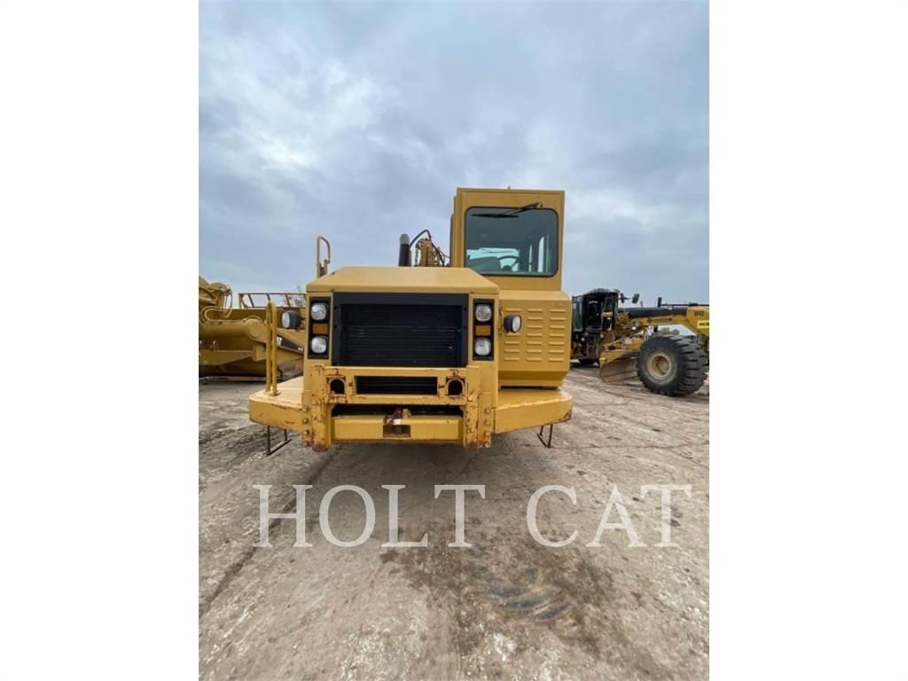 CAT W00 621G Strugači
