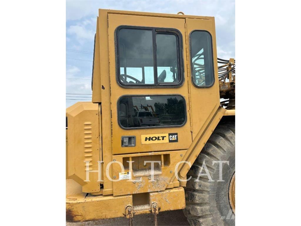 CAT W00 621G Strugači