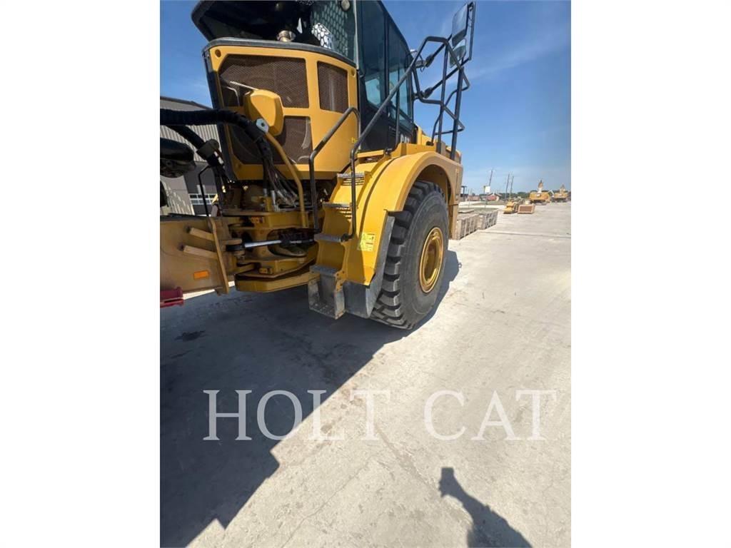 CAT W00 740GC Kamioni cisterne