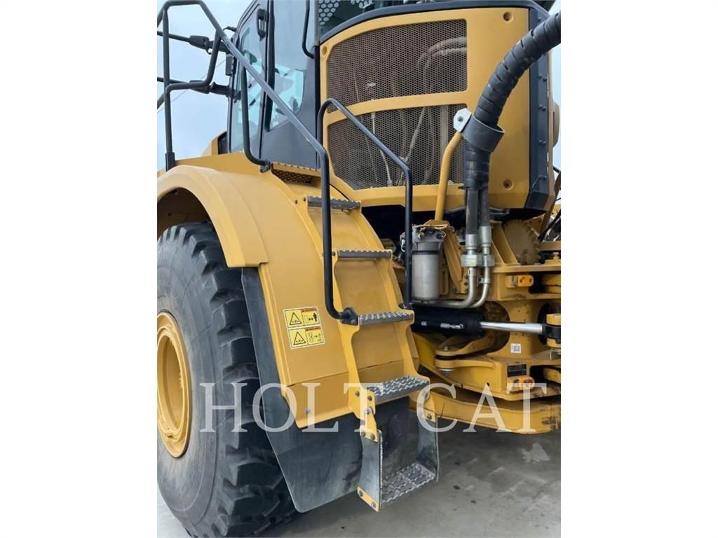 CAT W00 740GC Kamioni cisterne