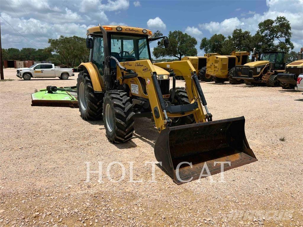 Challenger MT455B Traktori