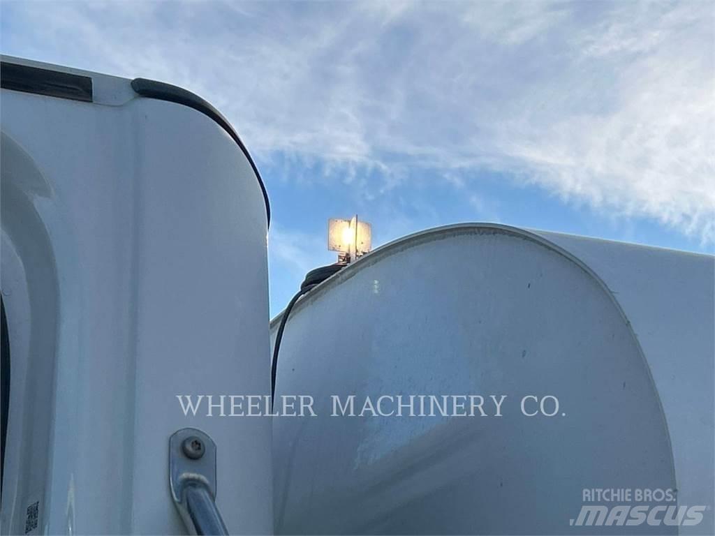 Freightliner WT4000 A Kamioni cisterne