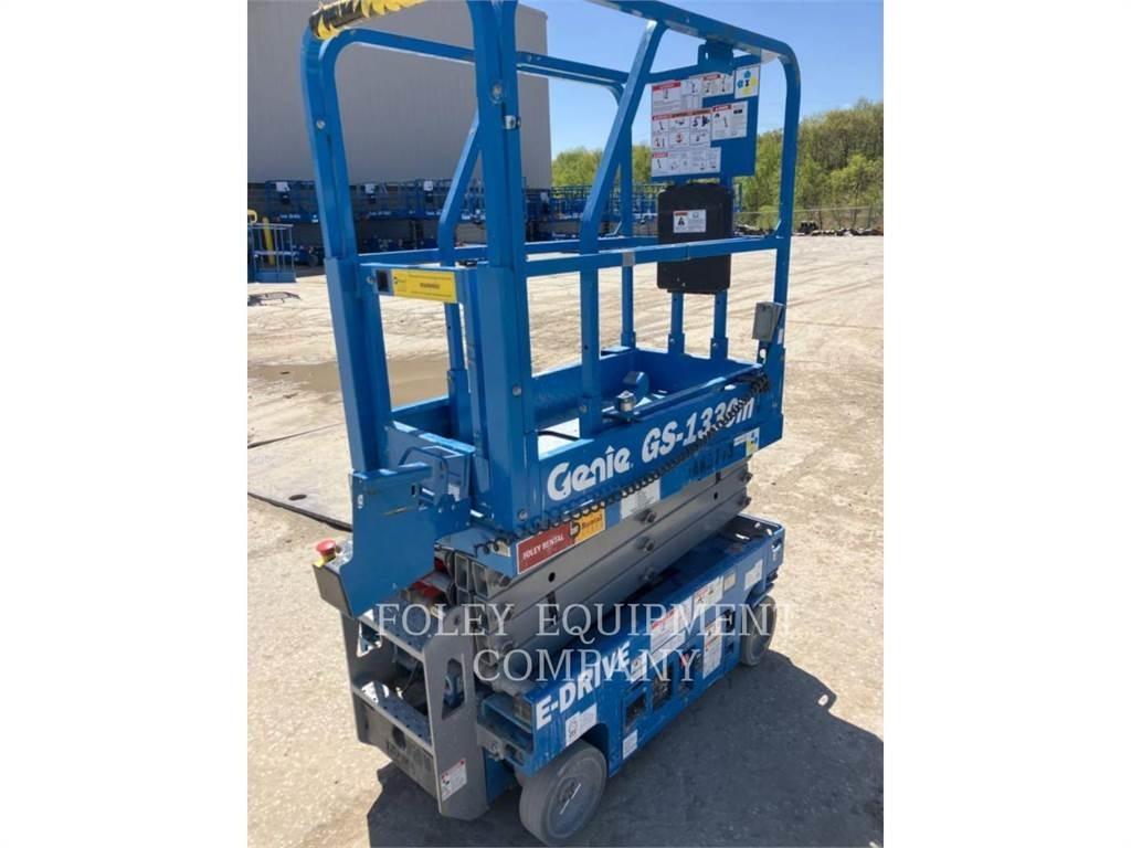 Genie GS1330 Škaraste platforme