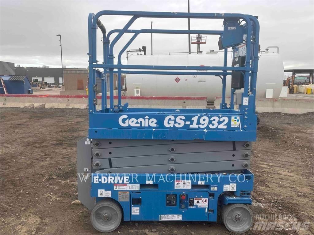 Genie GS1932 Škaraste platforme