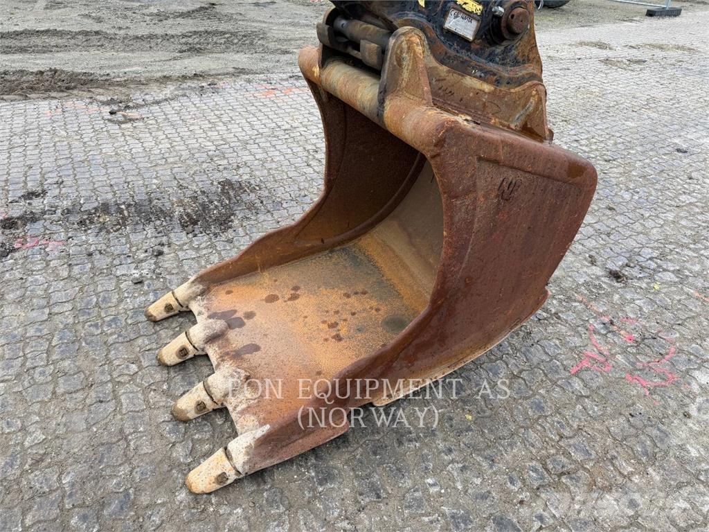 Hitachi ZX210 Bageri gusjeničari