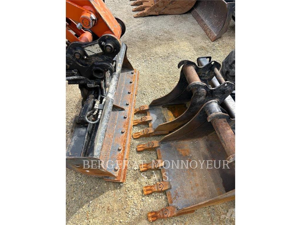 Hitachi ZX26U-6 Bageri gusjeničari