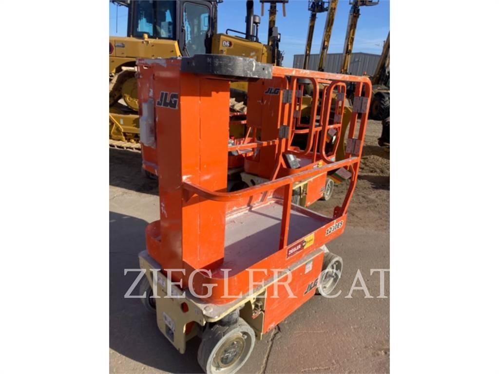 JLG 1230ES Škaraste platforme
