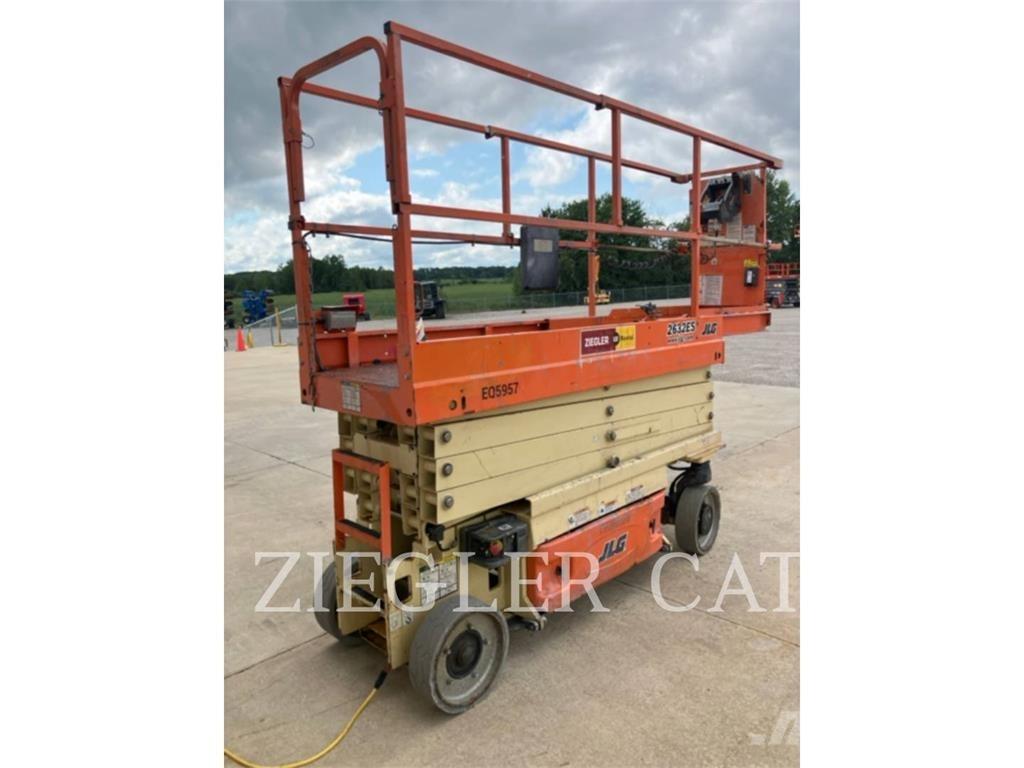 JLG 2632ES Škaraste platforme