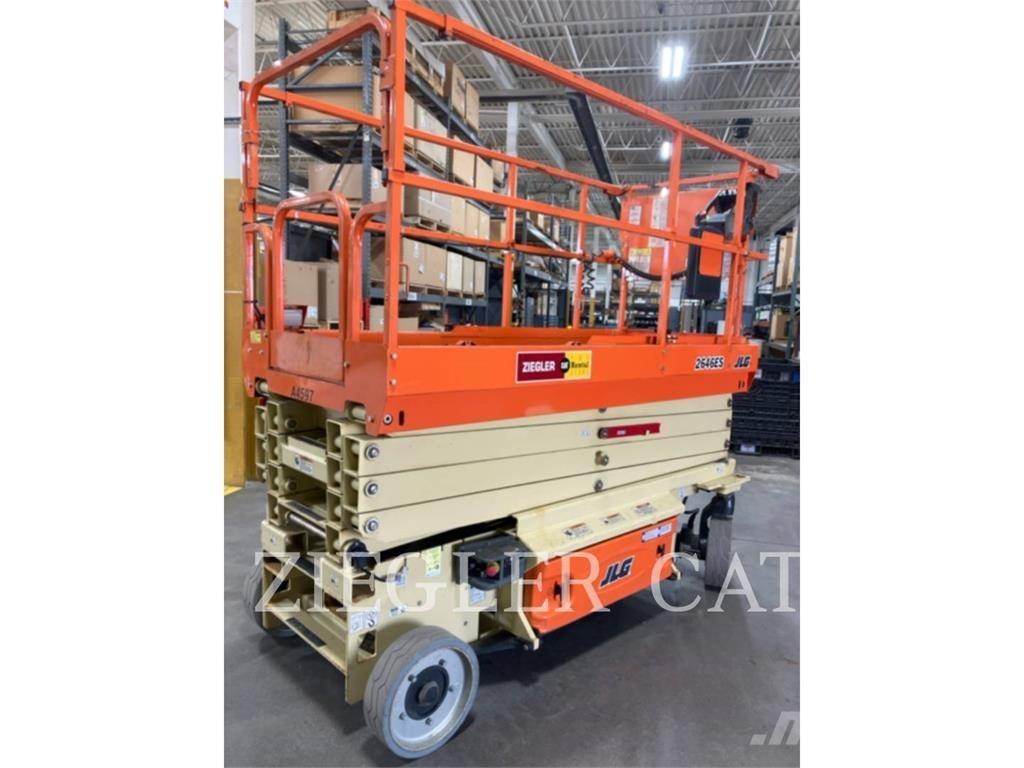 JLG 2646ES Škaraste platforme