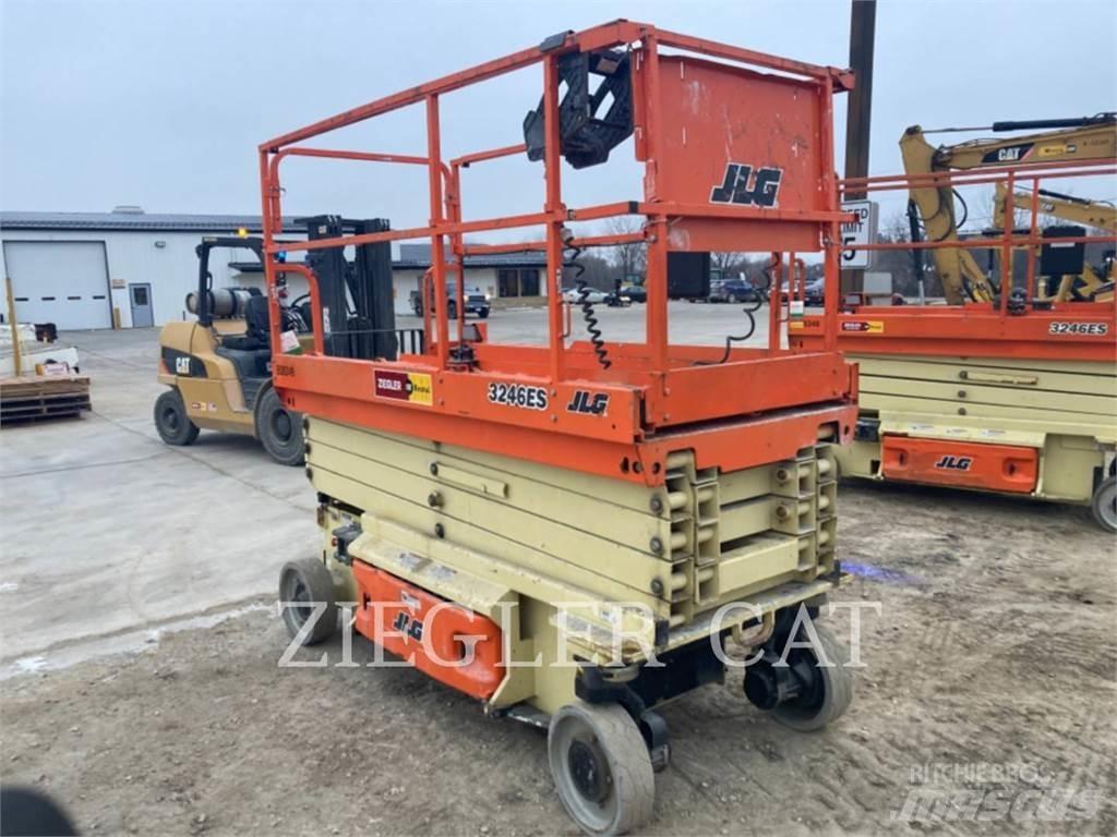 JLG 3246ES Škaraste platforme