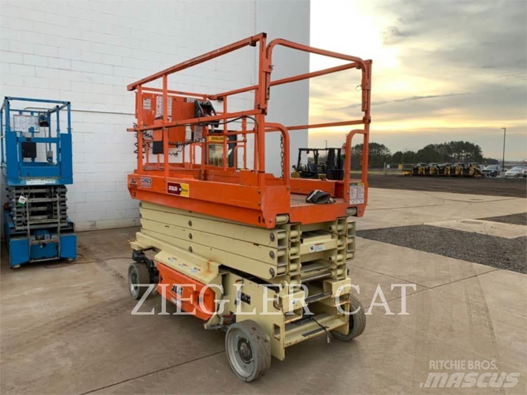 JLG 3246ES Škaraste platforme