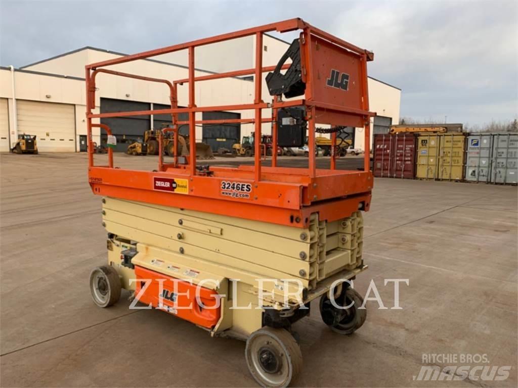 JLG 3246ES Škaraste platforme