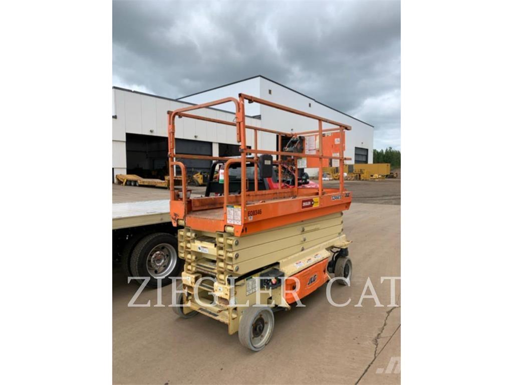 JLG 3246ES Škaraste platforme