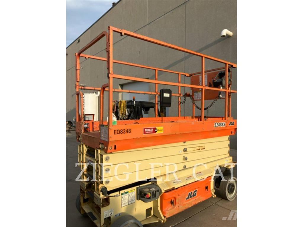 JLG 3246ES Škaraste platforme