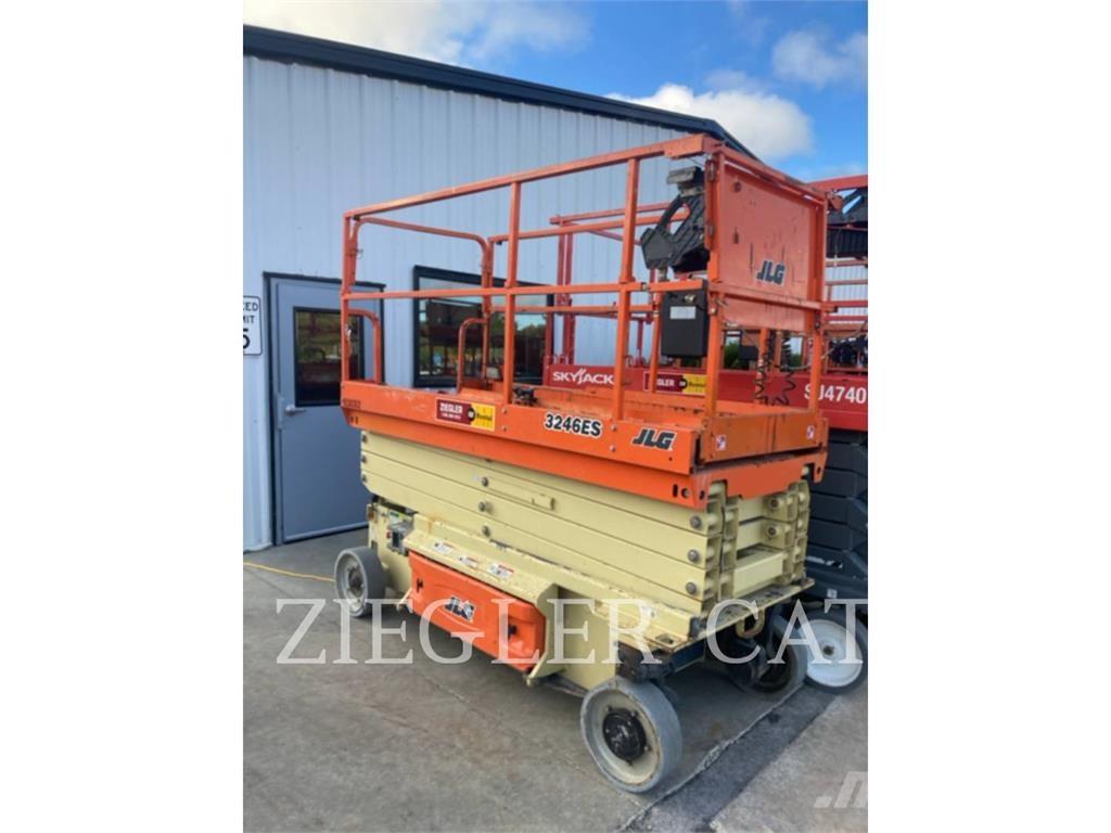 JLG 3246ES Škaraste platforme