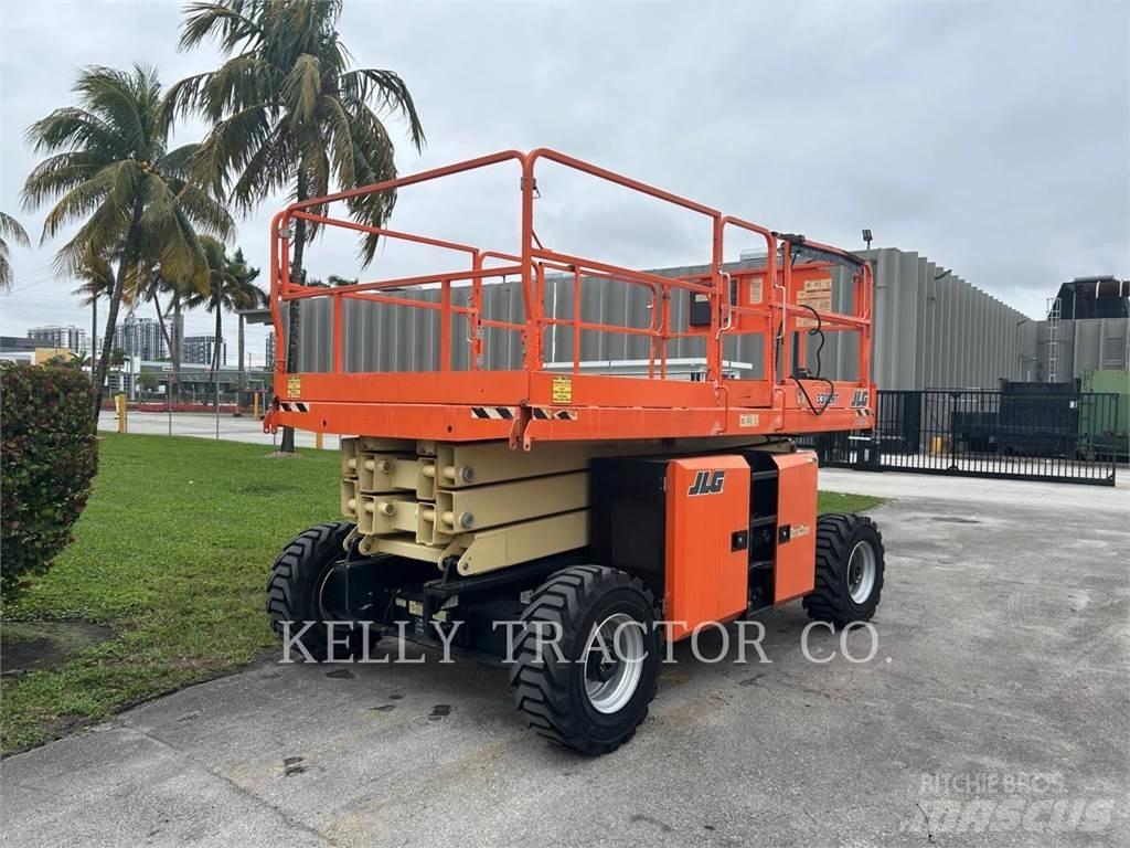 JLG 330LTR Škaraste platforme
