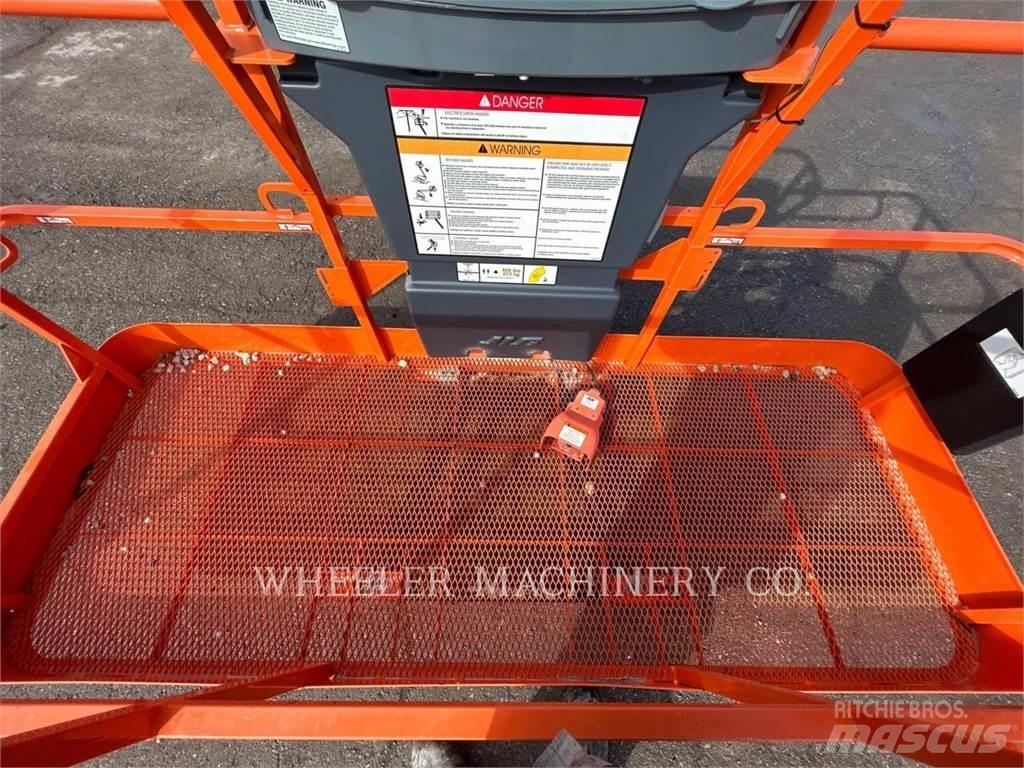 JLG 460SJ Zglobne podizne platforme