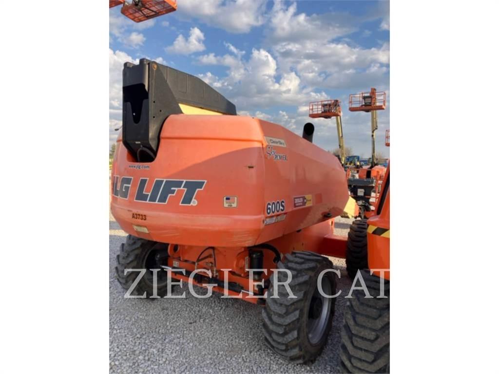 JLG 600S Zglobne podizne platforme