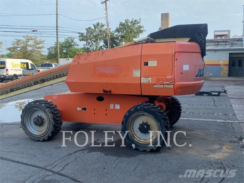 JLG 600S Zglobne podizne platforme