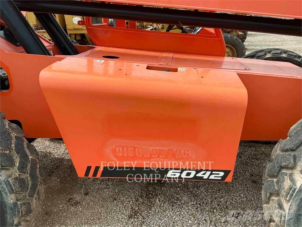 JLG 6042 Teleskopski viličari