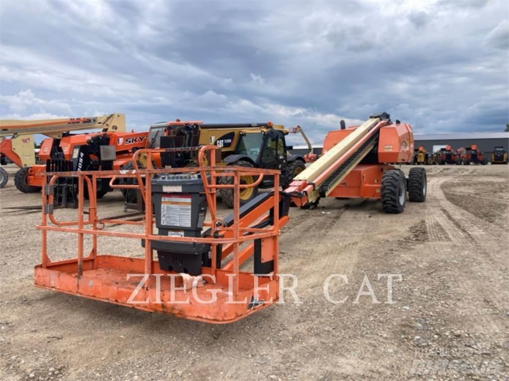 JLG 660SJ Zglobne podizne platforme