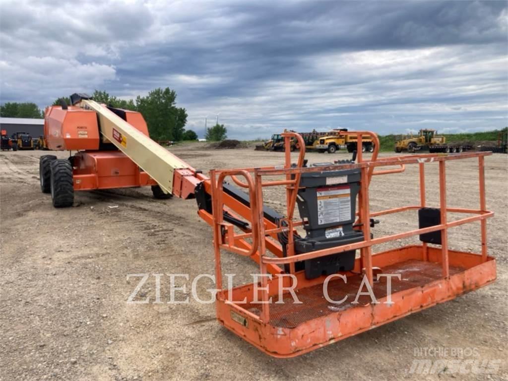 JLG 660SJ Zglobne podizne platforme
