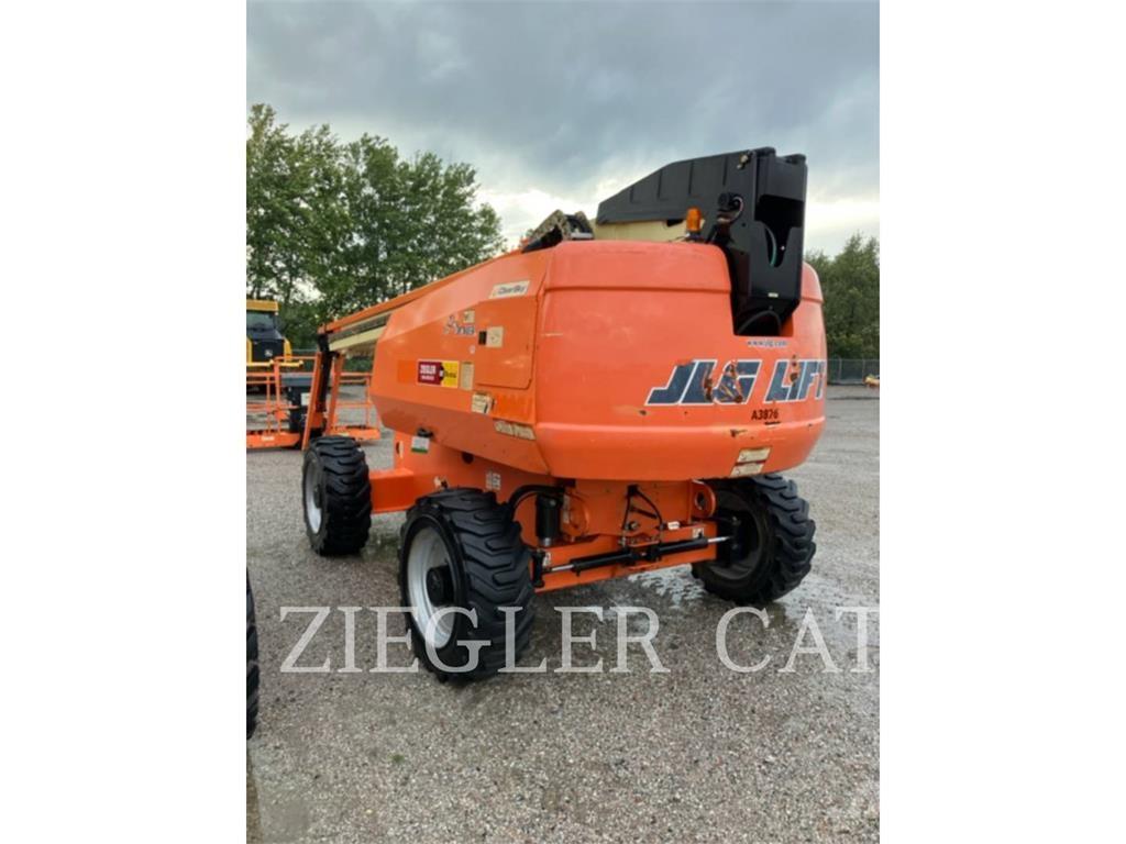 JLG 660SJ Zglobne podizne platforme