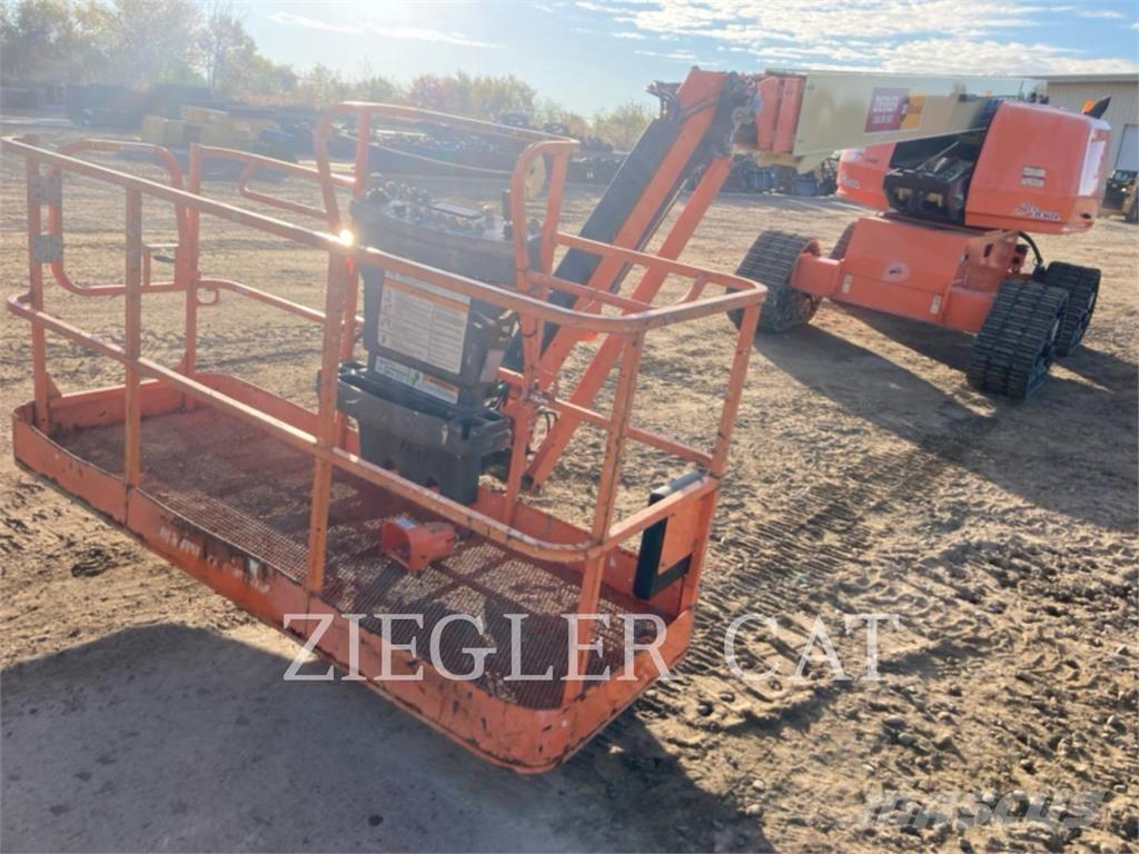 JLG 660SJ Zglobne podizne platforme