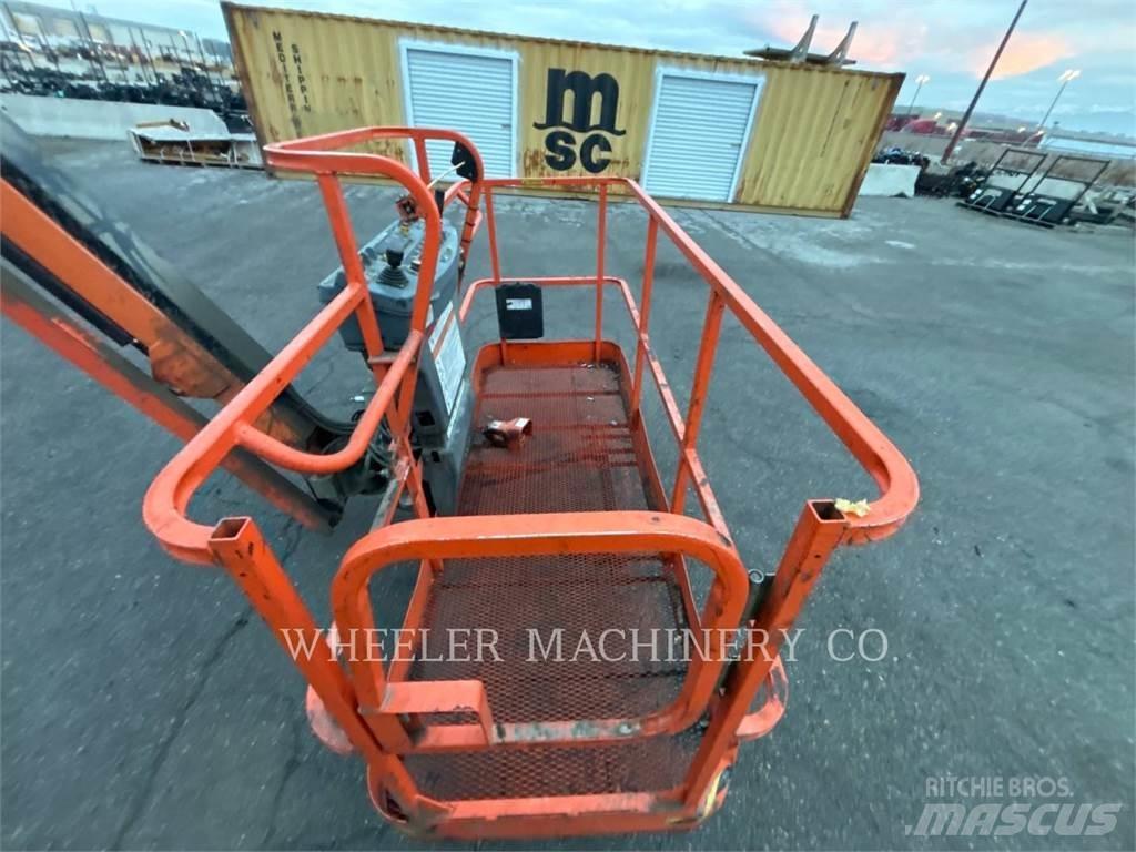 JLG 860SJ Zglobne podizne platforme