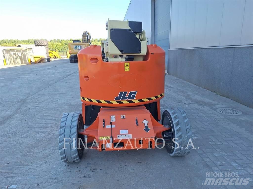 JLG BLANCO Teleskopski viličari