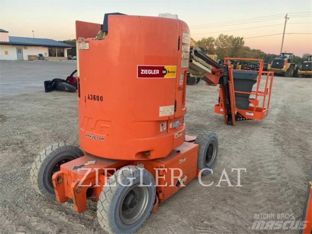 JLG E300AJP Zglobne podizne platforme