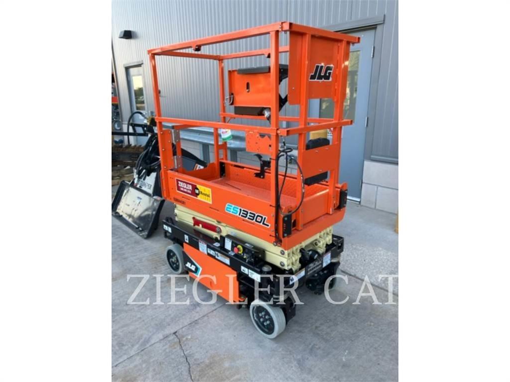 JLG ES1330L Škaraste platforme