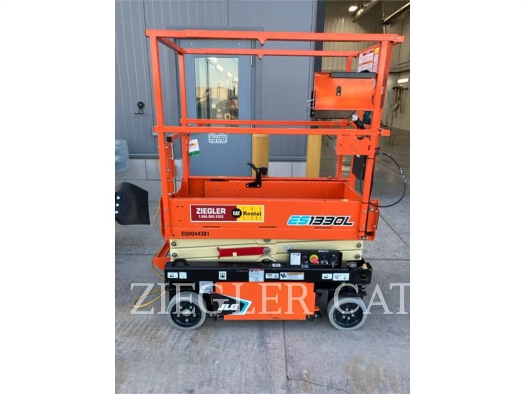 JLG ES1330L Škaraste platforme
