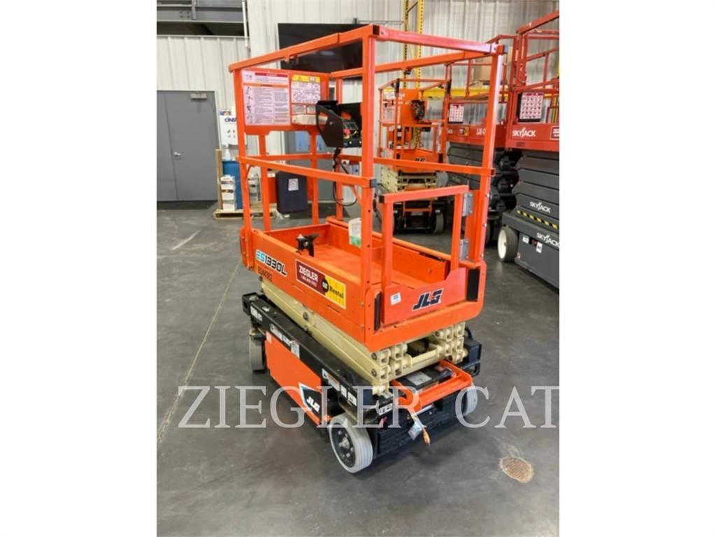 JLG ES1330L Škaraste platforme
