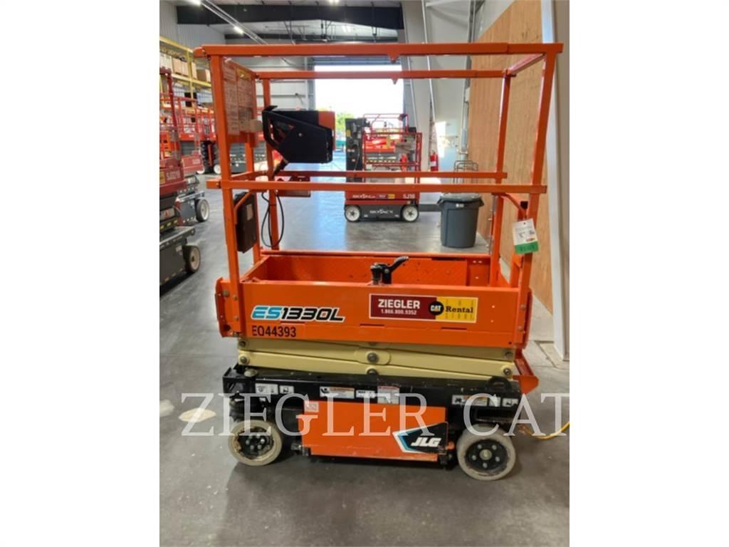 JLG ES1330L Škaraste platforme