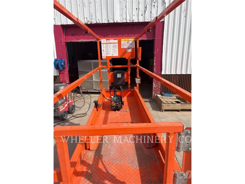 JLG ES2632 Škaraste platforme