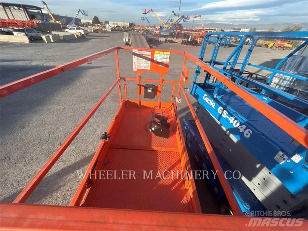 JLG ES2646 Škaraste platforme
