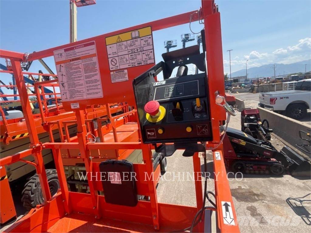 JLG ES4046 Škaraste platforme