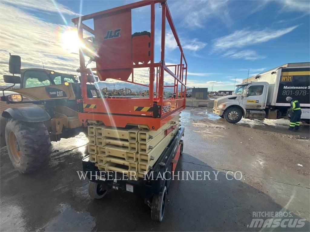 JLG R4045 Škaraste platforme