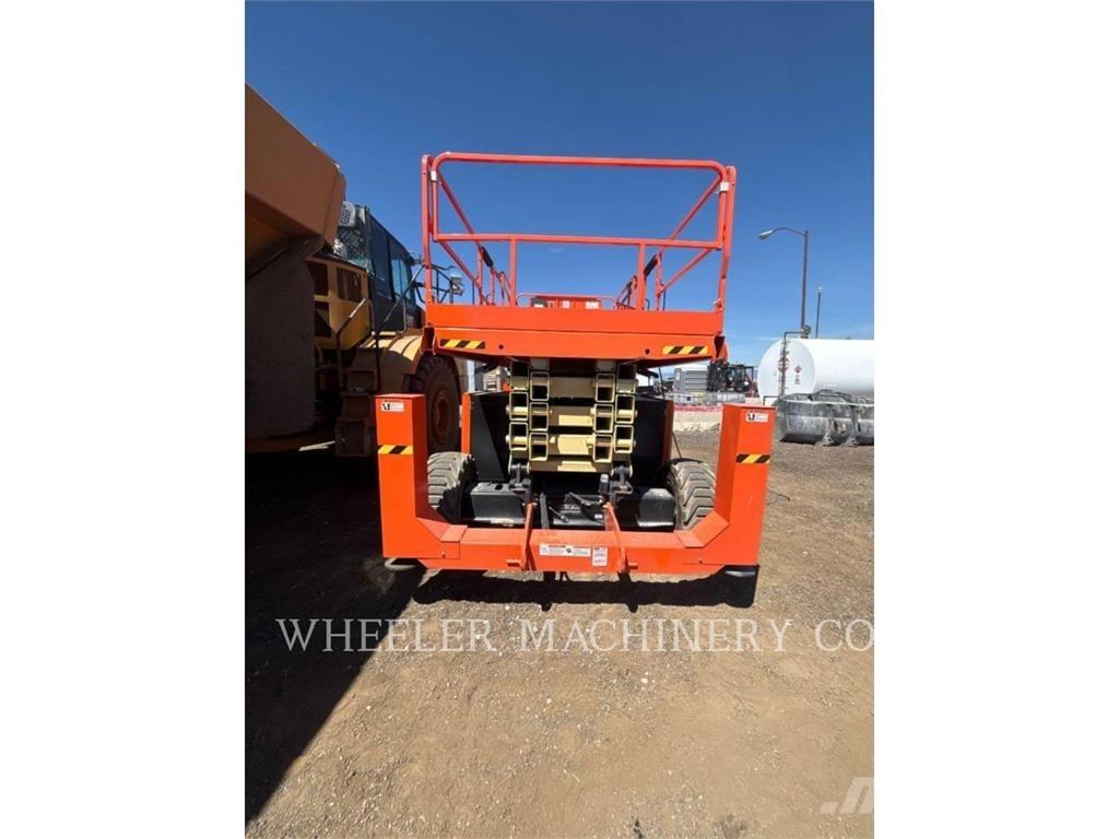JLG RT4394 Škaraste platforme