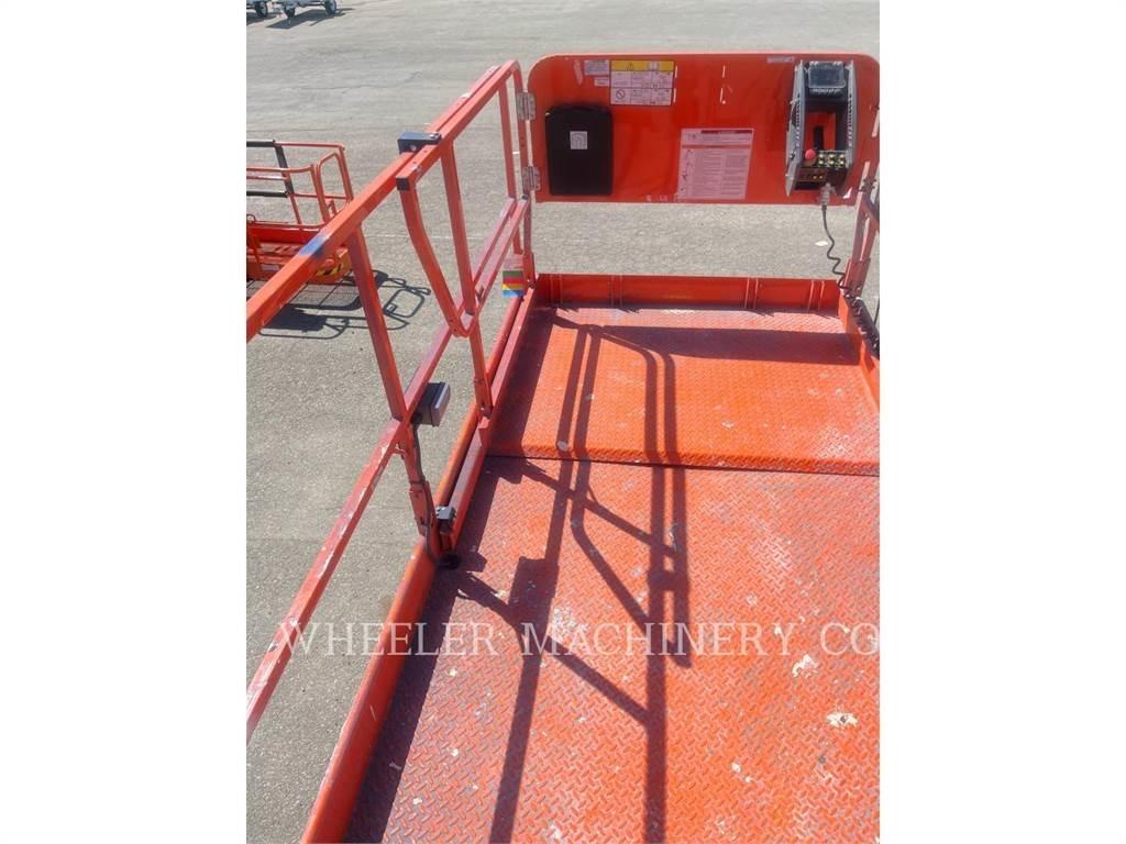 JLG RT4769 Škaraste platforme