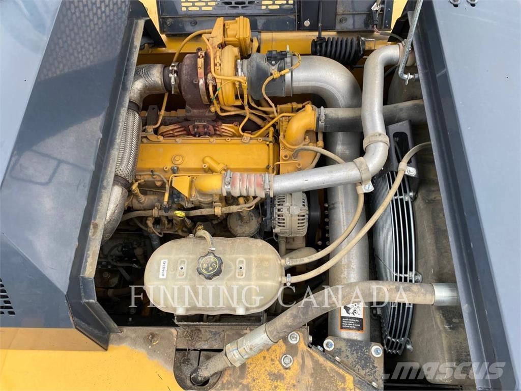 John Deere 210G Bageri gusjeničari