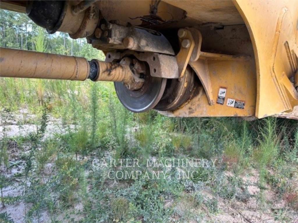 John Deere 300D Zglobni demperi