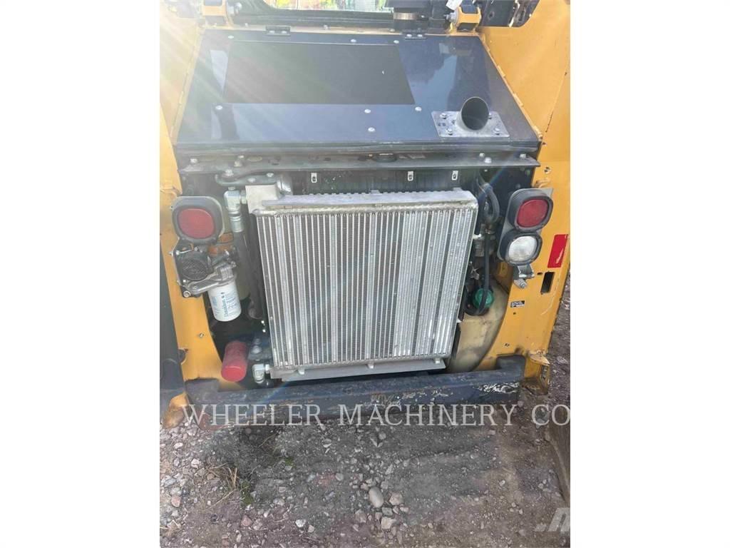 John Deere 318G SSL Skid steer mini utovarivači