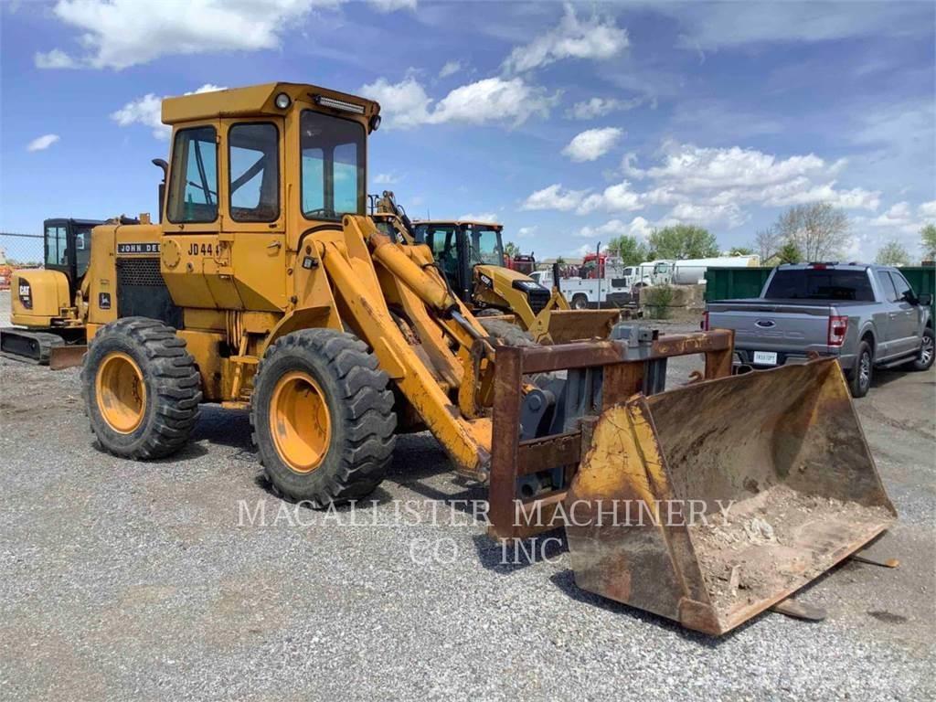 John Deere 444 Utovarivači na kotačima