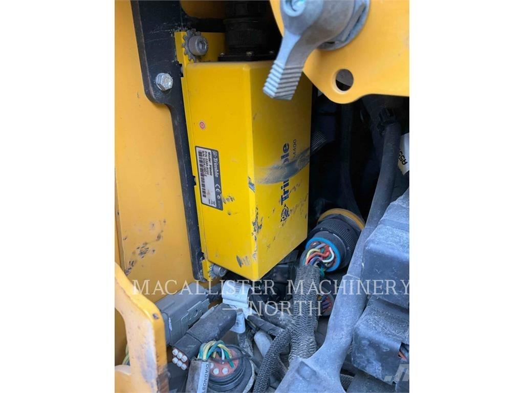 John Deere 650K Buldožeri gusjeničari