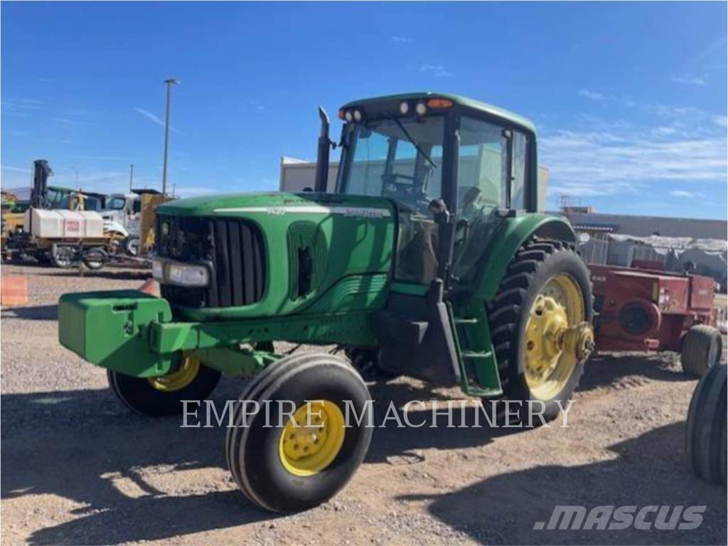John Deere 7420 Traktori